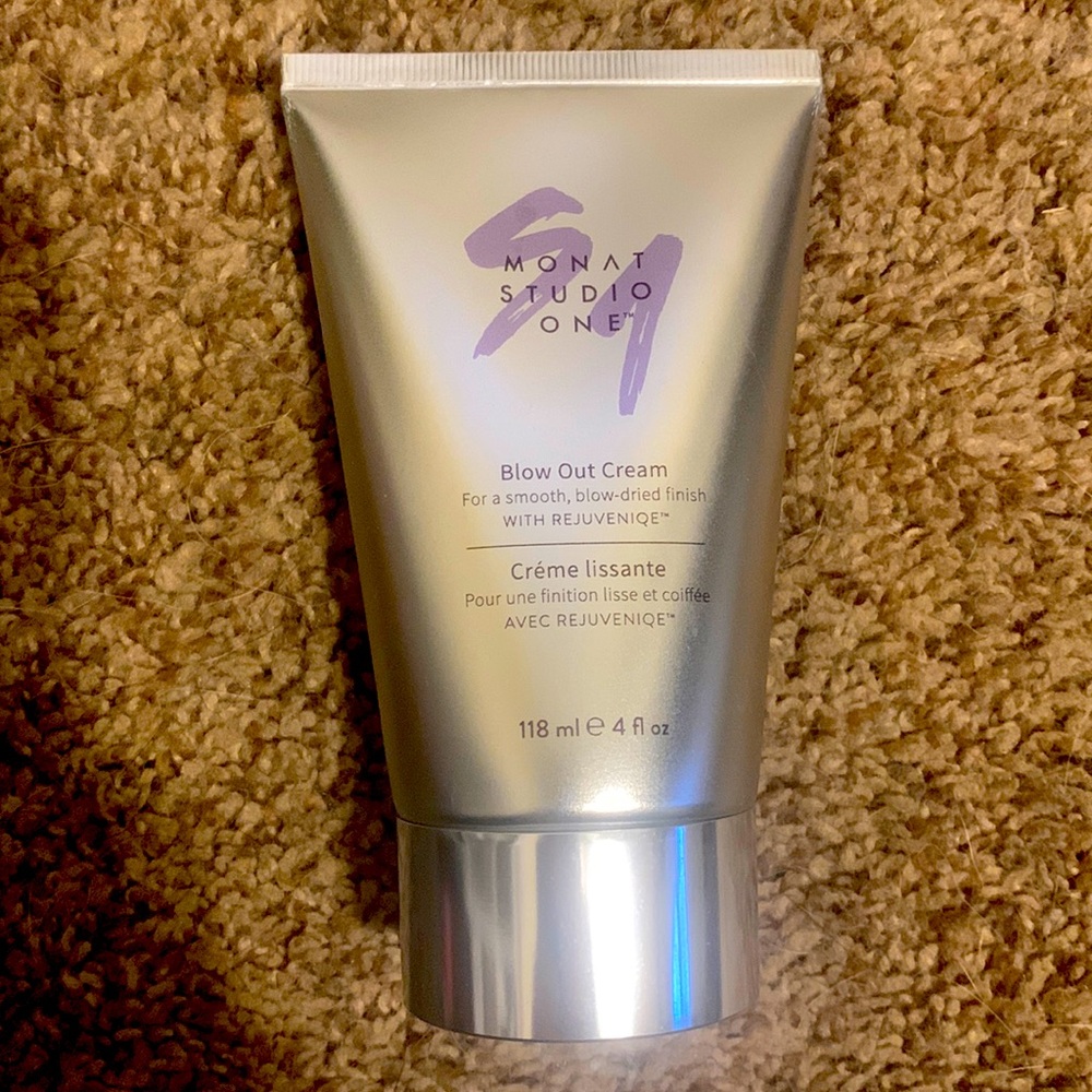 Monet Blow Out Cream